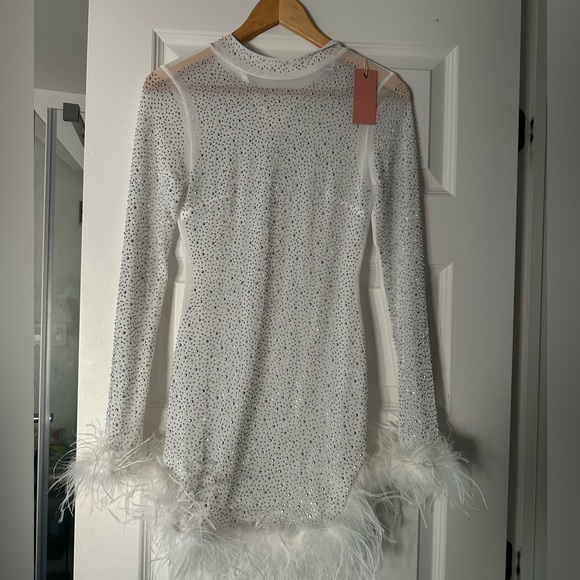 Miss Lola Feather White Sequinned mini Dress - Picture 1 of 4